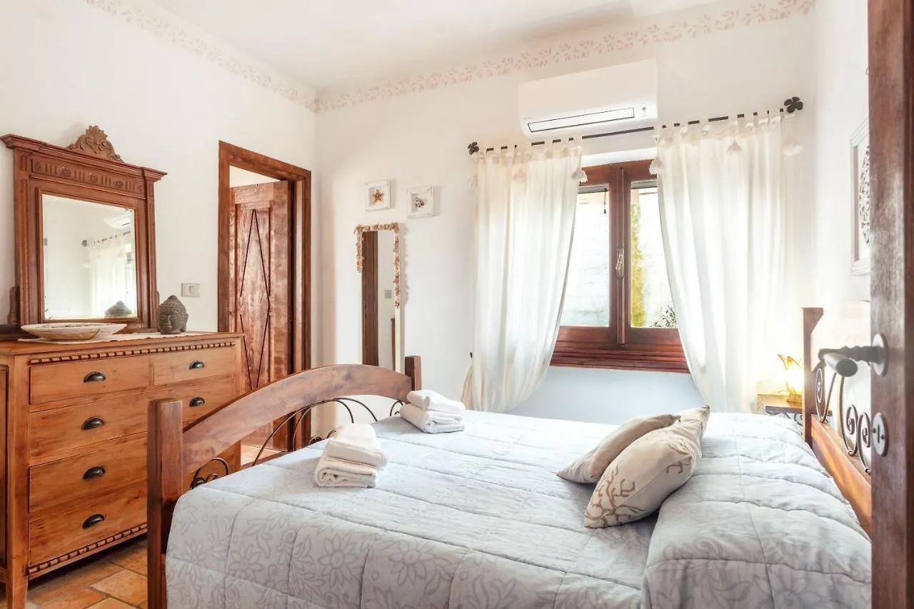 Villa Regina Margherita Olbia 0*,